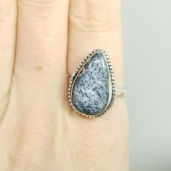 Vintage Blue Speckled Drop Shape Ring, Silver Tone Bezel Set Size 9 Band - Picture 1 of 8